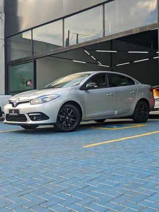 RENAULT FLUENCE 2.0 DYNAMIQUE PLUS 16V FLEX 4P AUTOMÁTICO